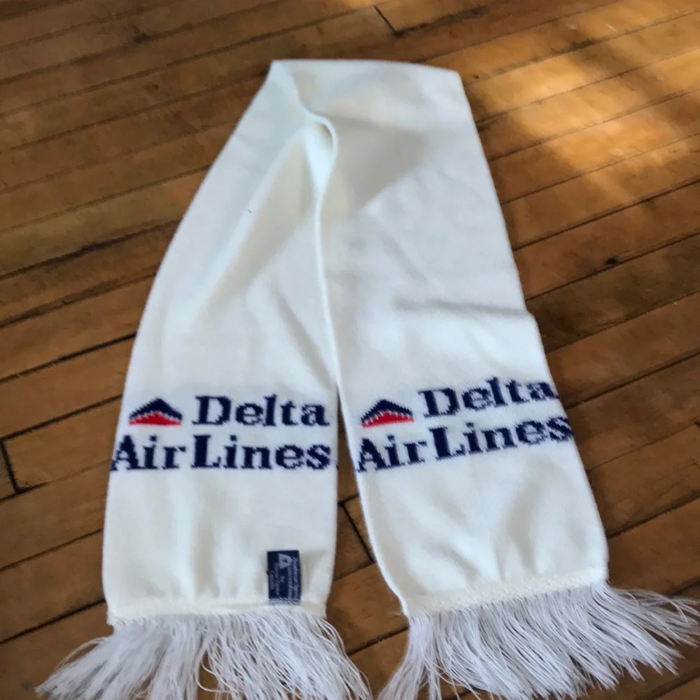 Delta airlines White‎ Scarf